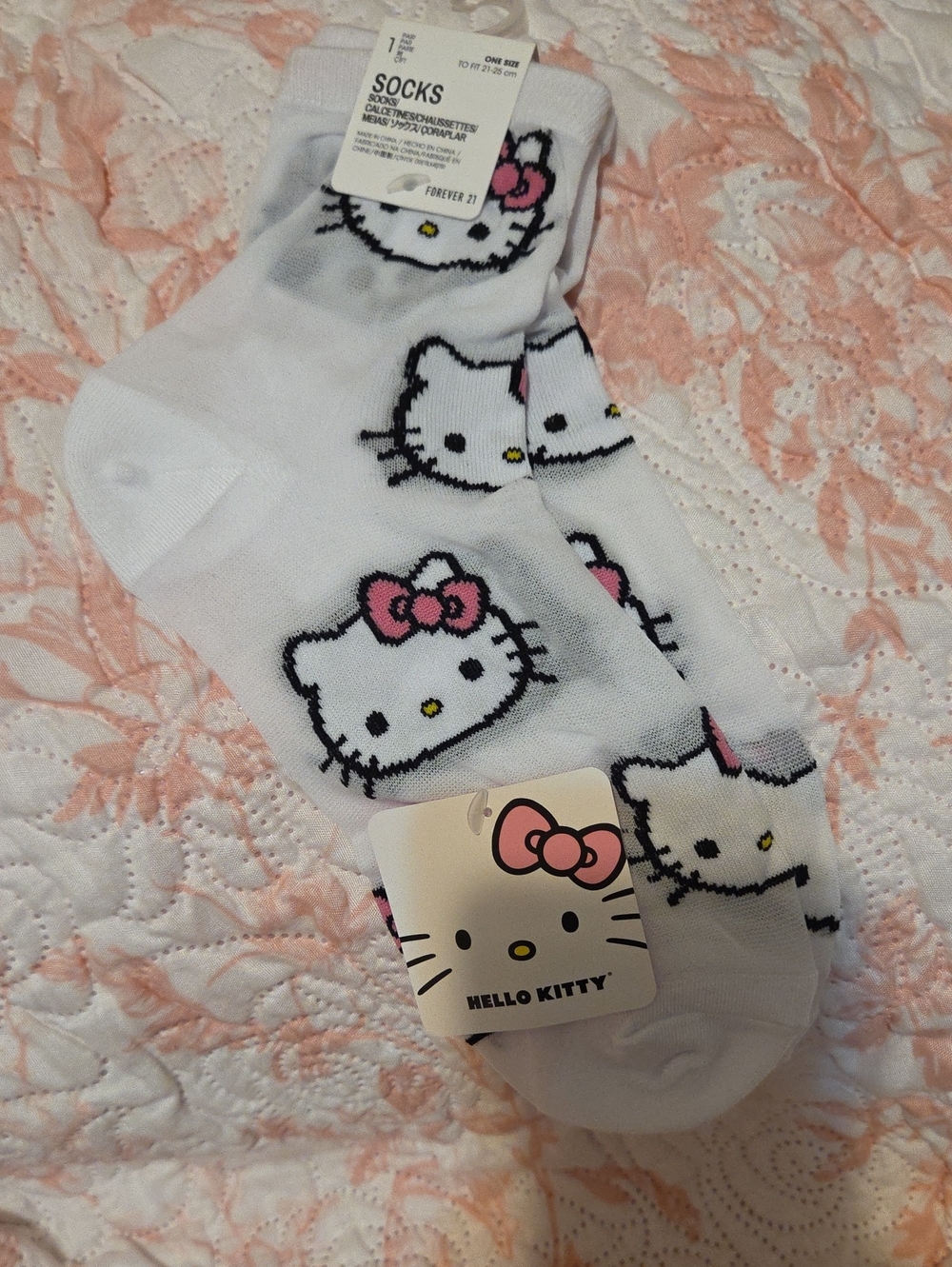 Hello Kitty 50th Anniversary White & Pink Ankle Crew Socks